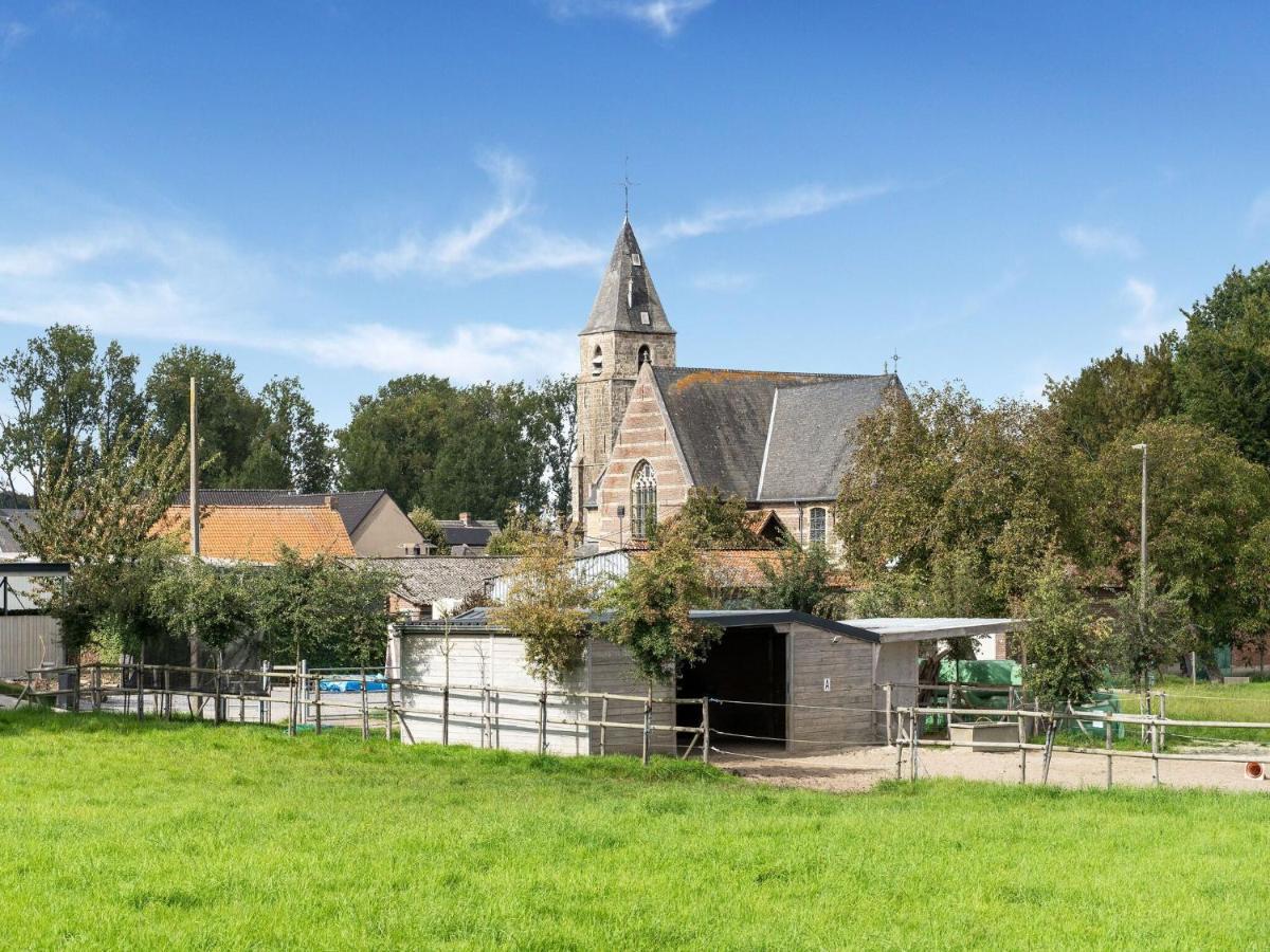 Stunning Holiday Home In Oombergen With Terrace And Garden Zottegem Exterior photo
